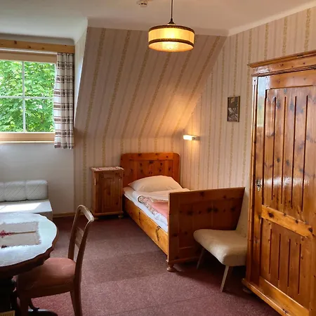 Retro-charme Auf Ueber 1000m Semlach