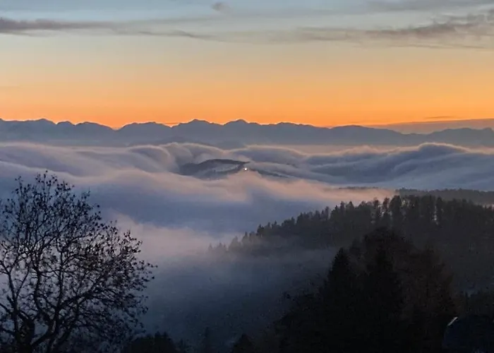 Retro-charme Auf Ueber 1000m Nyaraló